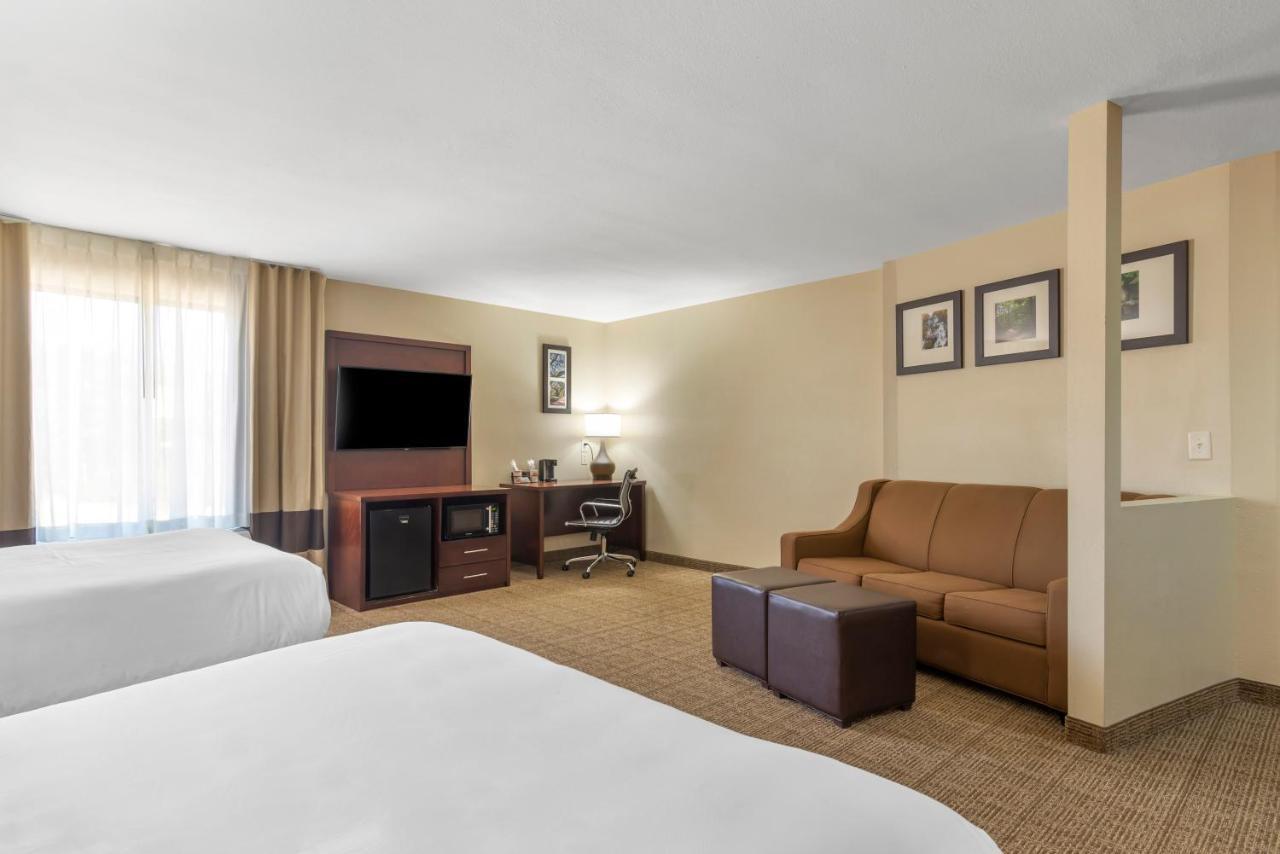 Comfort Suites Locust Grove Atlanta South Exterior photo
